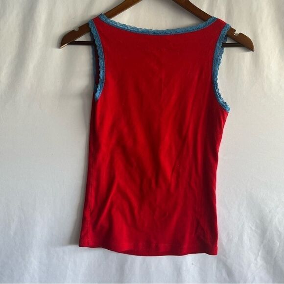 Women's Disney Lion King Hakuna Matata Red & Blue Lace Tank Top - Picture 6 of 6